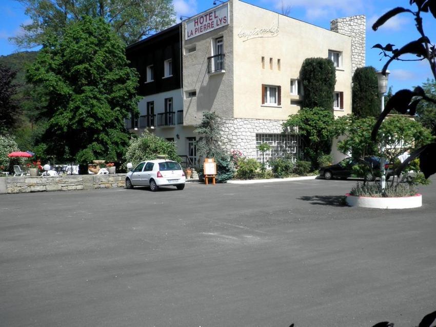 La Pierre Lys Hotel Quillan Exterior photo